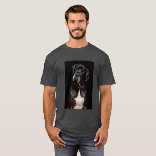 Preto no t-shirt preto de great dane