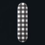 Preto Watercolor Gingham Skateboard<br><div class="desc">Um estilo tão clássico como o seu A-game,  este skate brincalhão apresenta um design de gingham preto de aquarela.</div>