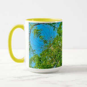 Primavera Verde Deixa a caneca do padrão do céu az