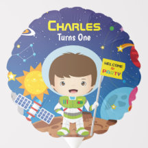 Primeiro aniversário com astronauta fofo