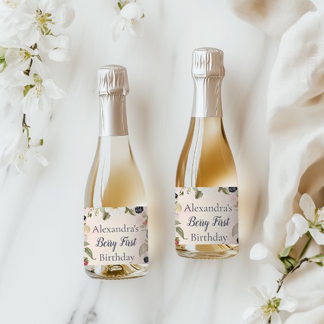 Primeiro primeiro aniversario do Strawberry Berry (Criador carregado)