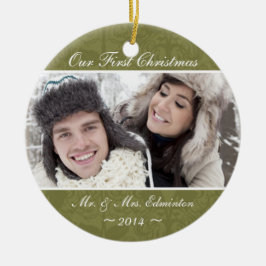 Primeiros enfeites de natal do Newlywed verde