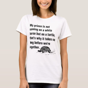 Príncipe engraçado em um t-shirt das senhoras da