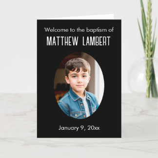 Programa Batismo dobrado de poka-ponto na frente de fotos p