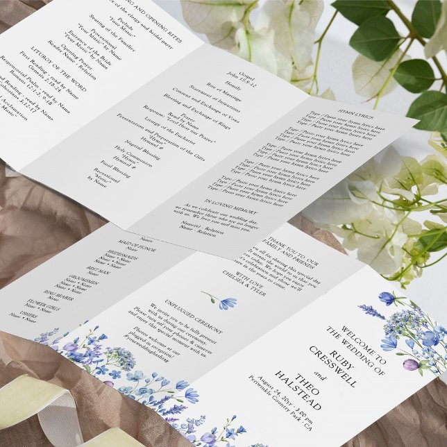 Programa de Cerimônia de Casamento com Flor Silves (Wedding Program from the Lilac Periwinkle Wildflower Collection by Darling & May)