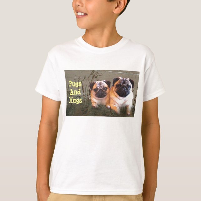 Pugs e t-shirt dos miúdos dos abraços (Frente)