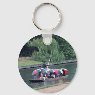 Punting no chaveiro de Cambridge