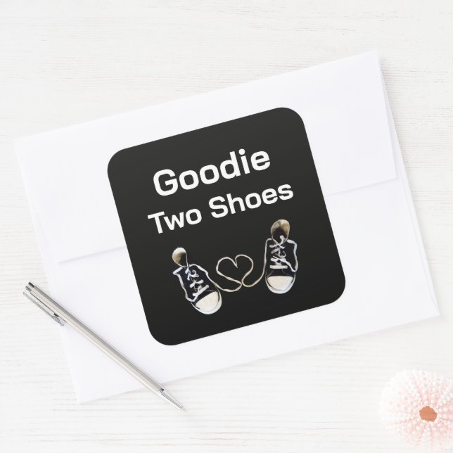 Quadrado Adesivo Goodie Two Shoes (Envelope)
