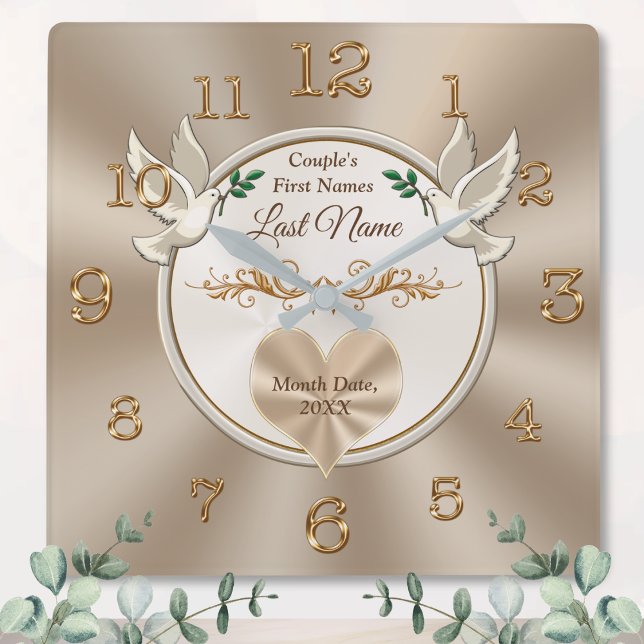 Quadrado Pássaros do Amor e Relógio de Casamento Personaliz (Personalised bridal shower gift. Wedding clock gift. Taupe wall clock. Bridal shower gifts for bride)