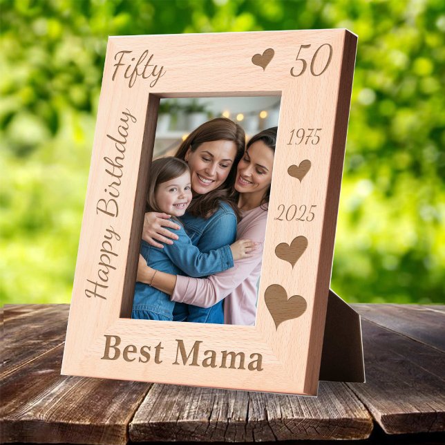 Quadro de aniversário de 50 anos da Mamãe com nome (Mom 50th Birthday Photo frame with name love heart Engraved Frames)
