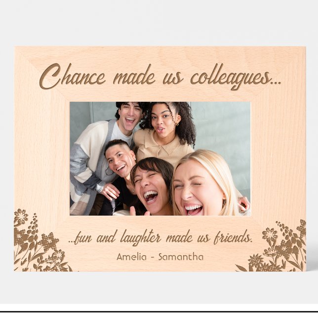 Quadro de Madeira com Nomes de Colegas Flores Grav (Criador carregado)