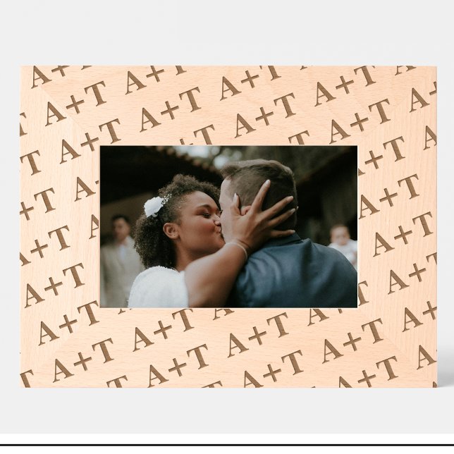 Quadro de Madeira Gravada com Padrão Monograma de  (Criador carregado)