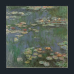Quadro De Madeira Lírios de Claude Monet, Flores Vintage<br><div class="desc">Lírios (1916), por Claude Monet. Water Lily é uma pintura floral de arte impressionista vintage. Jardim de flores da primavera Monet em Giverny, França. Esta paisagem é uma das muitas variações das pinturas de lírio-d'água que Monet pintou por seu lago. Sobre o artista: Claude Monet (1840-1926) foi o fundador do...</div>