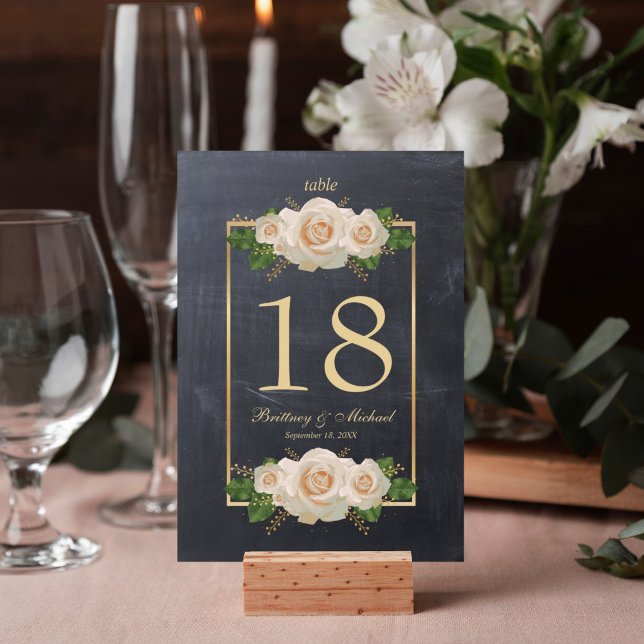 Quadro Dourado de Rosa Branca | Cartões de Mesa (Elegant rustic chalkboard white rose table number card for your wedding reception decor. )