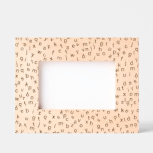 Quadros gravados com Design de letras alfabéticas