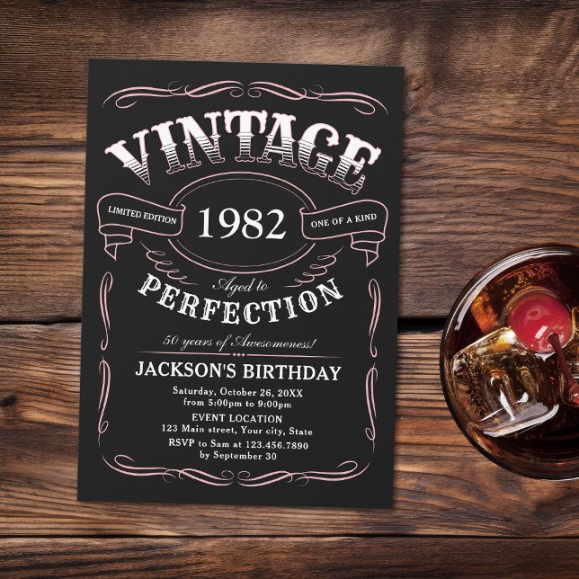 Qualquer Whiskey Vintage Era Um Convite De Anivers (Pink Any Age Whiskey themed surprise 50th birthday Invitation)
