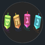 Quatro adesivos Dreidels<br><div class="desc">Quatro sonhos multicoloridos mostrando freira, gimel, hei e brilho. Nes Gadol Hayah Sham. Um design Chanukah.</div>