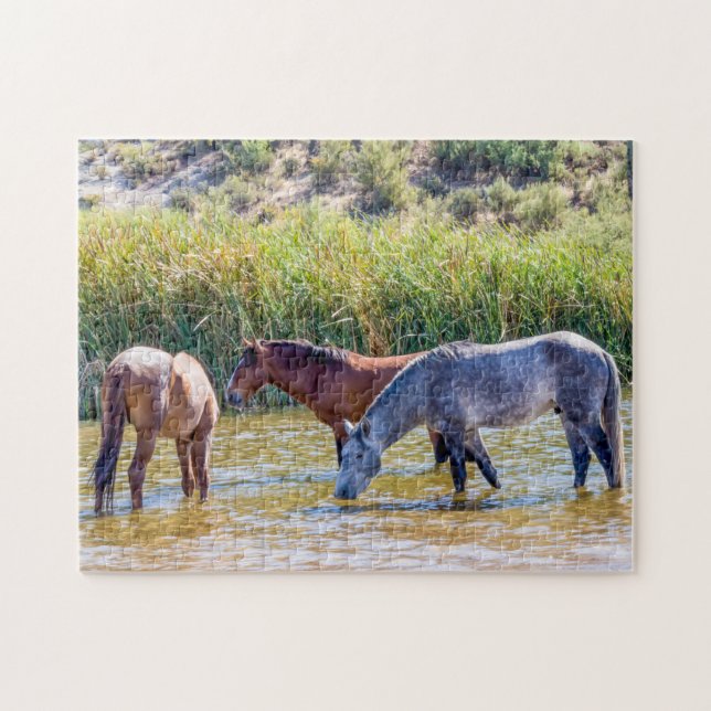 Quebra-cabeça 9715-Wild Mustangs no rio (Horizontal)