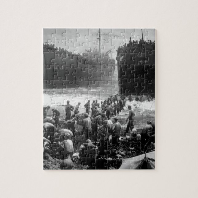 Quebra-cabeça A imagem open_War de dois LST Guarda-equipados (Vertical)