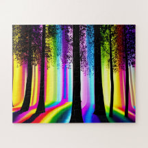 Árvores Silhuetas na Floresta Encantada Arco-íris