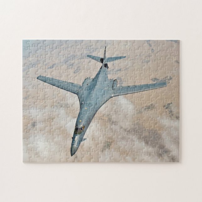 Quebra-cabeça B-1B Bombardeiros em voo Varridos Totalmente para  (Horizontal)