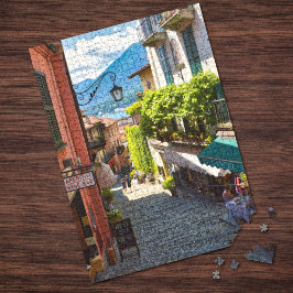 Quebra-cabeça Bellagio, antigo beco central (lago Como, Itália)