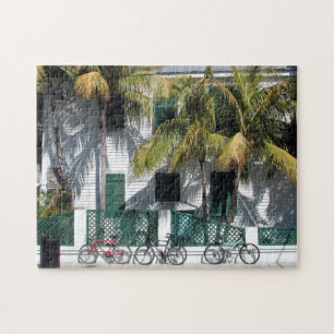 Quebra-cabeça Bikes estacionou na área de apartamentos Key West,