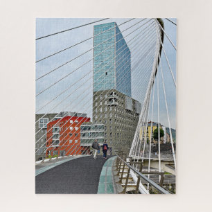 Quebra-cabeça Bilbao. Zubizuri ou a ponte de Campo Volantin