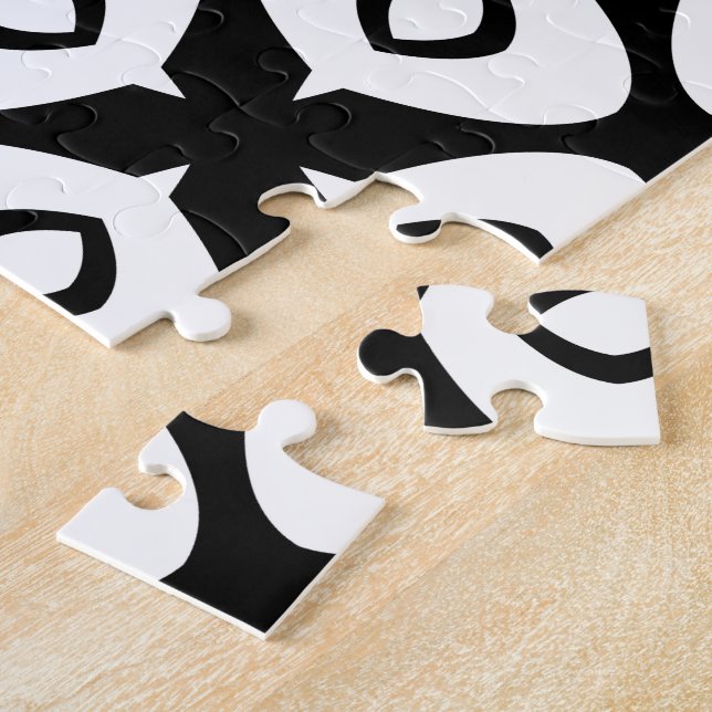 Quebra-cabeça Bold Black and White Symmetrical Arabesque Pattern (Lateral)