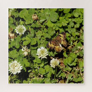 Quebra-cabeça Borboleta Entre Flores