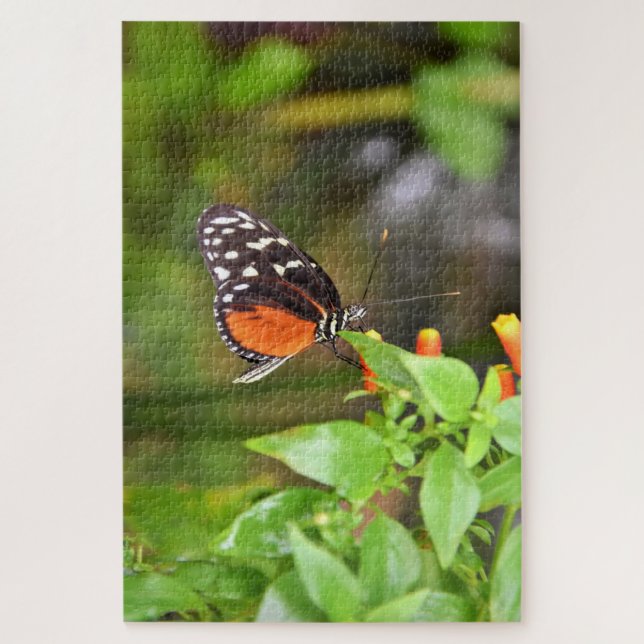 Quebra-cabeça Borboleta Painted Lady. (Vertical)