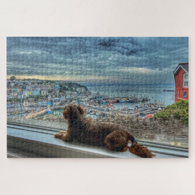 Quebra-cabeça Brixham Rain: Cozy Harbor View & Puppy Friend (Horizontal)