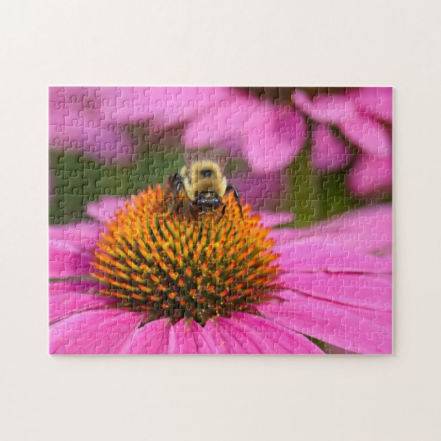 Quebra-cabeça Bumblebee no trabalho - 11x14 - 252 pcs. Quebra-ca (Horizontal)