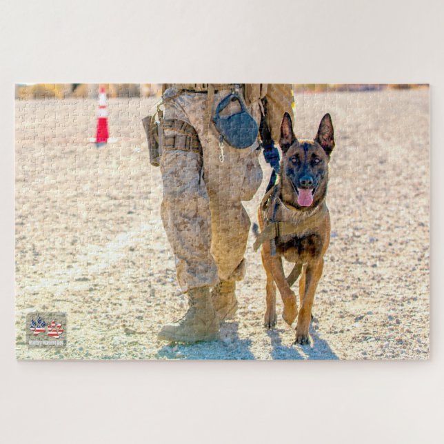 Quebra-cabeça CÃO DE TRABALHO MILITAR DOS EUA (20x30 polegadas) (Horizontal)