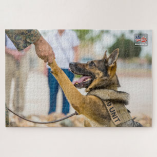 Quebra-cabeça CÃO DE TRABALHO MILITAR DOS EUA (20x30 polegadas)