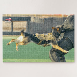 Quebra-cabeça CÃO DE TRABALHO MILITAR DOS EUA (20x30 polegadas)
