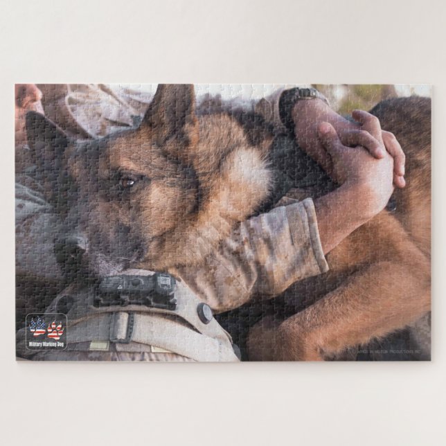 Quebra-cabeça CÃO DE TRABALHO MILITAR DOS EUA (20x30 polegadas) (Horizontal)