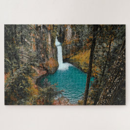 Quebra-cabeça Cascata escondida na floresta