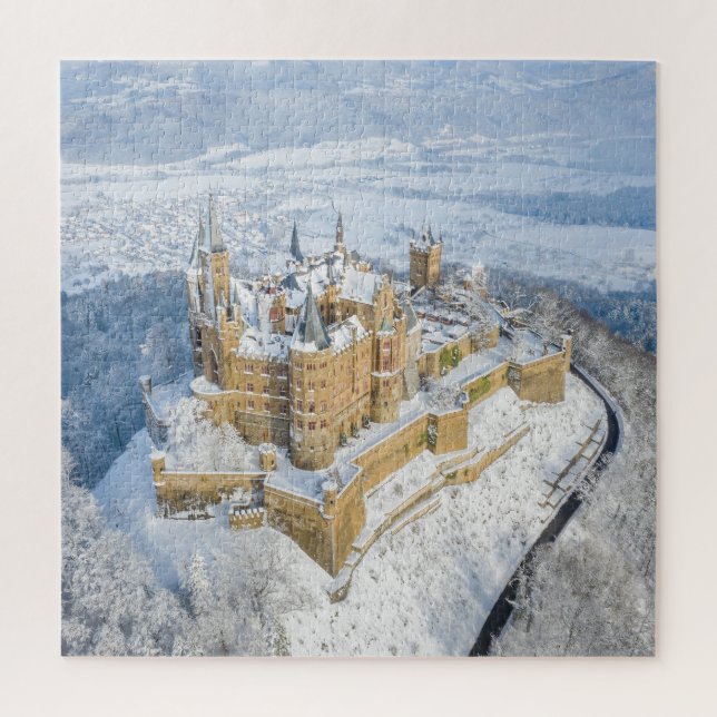 Quebra-cabeça Castelo de Hohenzollern aéreo: Alemanha de neve. (Vertical)