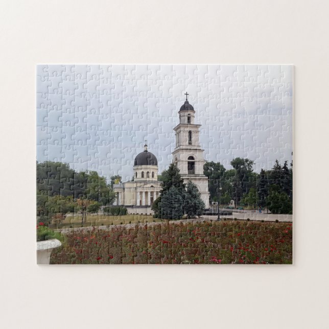 Quebra-cabeça Catedral da Natividade em Chisinau (Horizontal)
