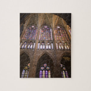 Quebra-cabeça Catedral de Leão, janelas de vitral interior