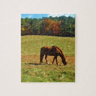 Quebra-cabeça Cavalo Castanho Vermelho nas árvores do outono