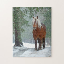 Quebra-cabeça Cavalo de Palomino em Neve de inverno em Floresta