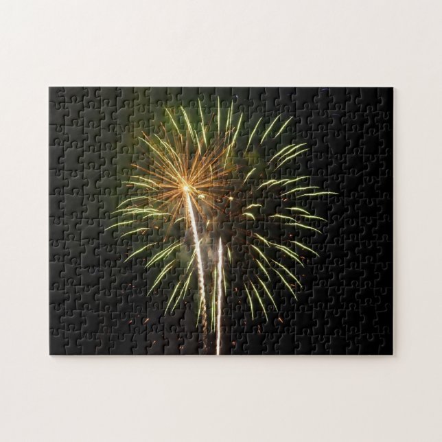 Quebra-cabeça Celebração de Feriado com Fogos de Artifício Verde (Horizontal)