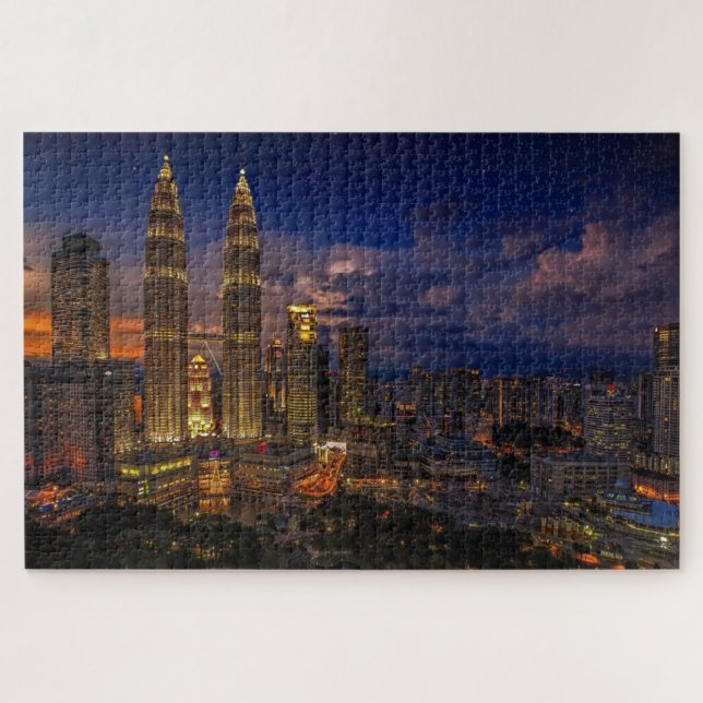 Quebra-cabeça Cena noturna de Kuala-Lumpur (Horizontal)