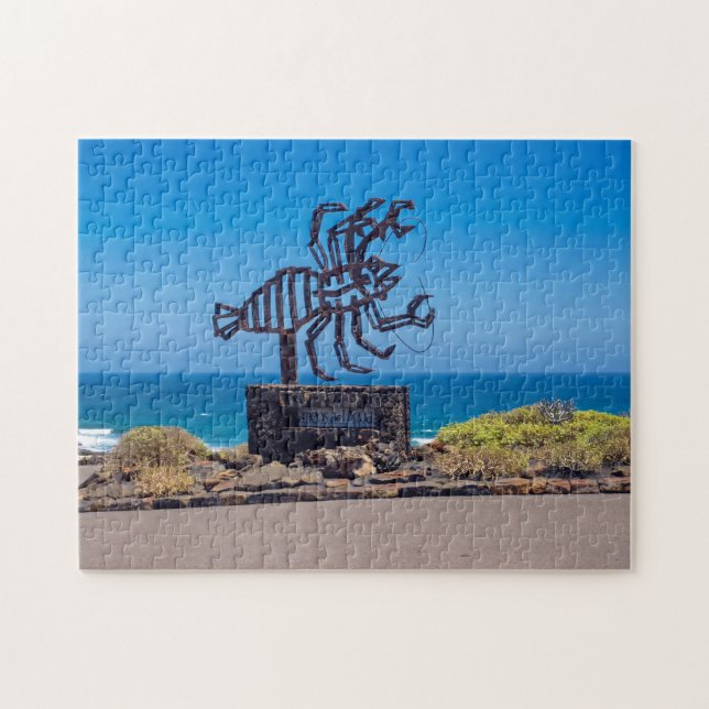 Quebra-cabeça César Manrique Lobster Sculpture, Jameos del Agua (Horizontal)