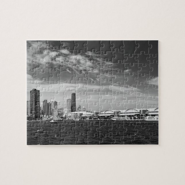 Quebra-cabeça Cidade - skyline de Chicago & o cais BW do marinho (Horizontal)
