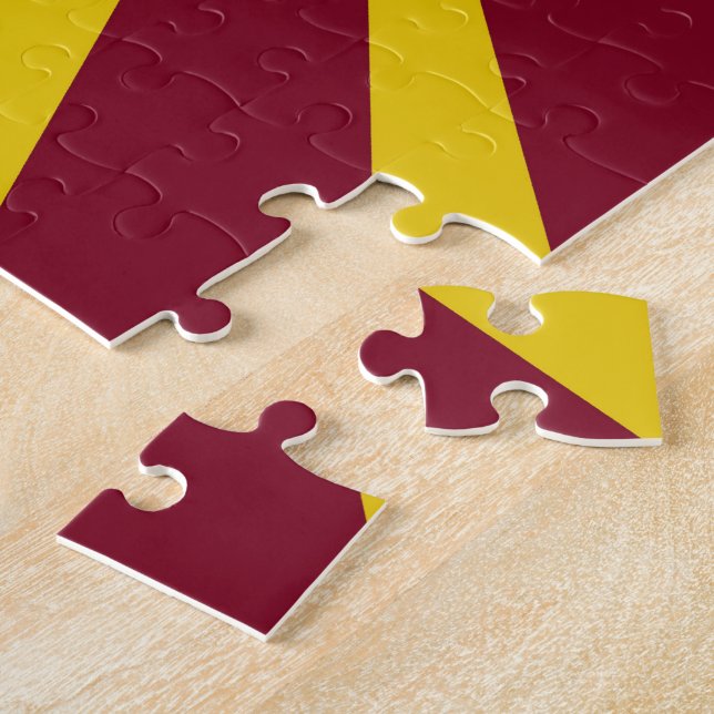 Quebra-cabeça Cores Vermelhas E Douradas Da Escola De Graduação (Lateral)