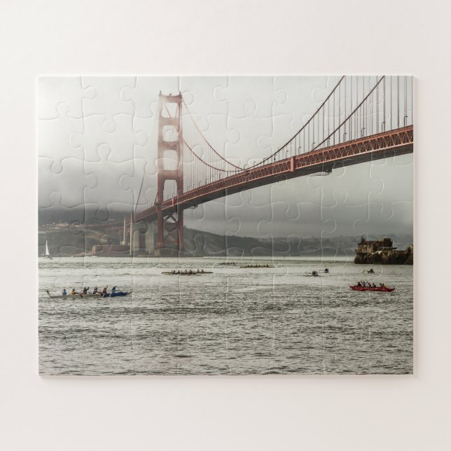 Quebra-cabeça corrida de canoa outrigger na Baía de São Francisc (Horizontal)