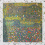 Quebra-cabeça Country House pelo Attersee de Gustav Klimt<br><div class="desc">Country House by the Attersee (c. 1914) de Gustav Klimt é uma pintura de simbolismo de arte vitoriana da Era Vitoriana. Uma vista exterior de uma casa de campo com flores e plantas em cheio de floração no jardim da fazenda. Sobre o artista: Gustav Klimt (1862-1918) era um pintor simbolista...</div>